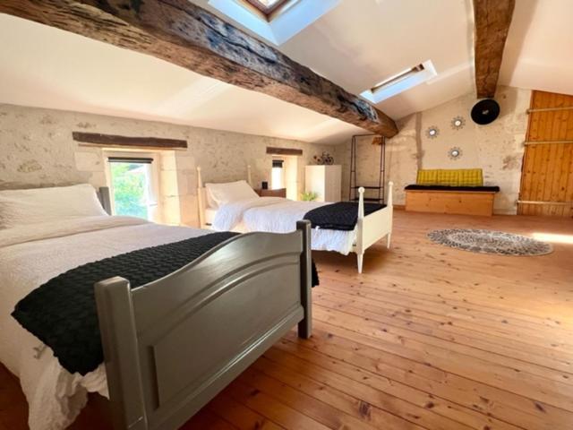 Le Grand Franc Gite Cosy Proche Tous Commerces Tonnay-Charente Esterno foto