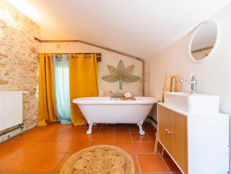 Le Grand Franc Gite Cosy Proche Tous Commerces Tonnay-Charente Esterno foto