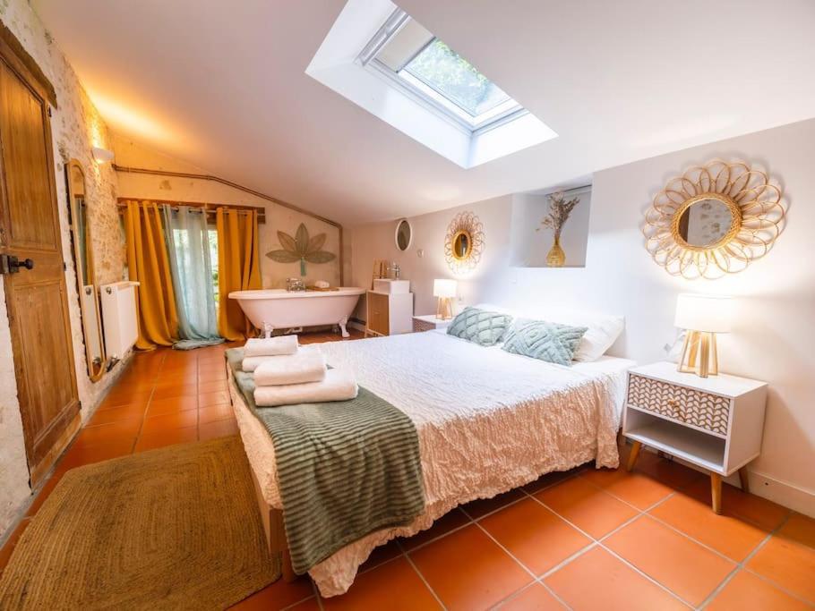 Le Grand Franc Gite Cosy Proche Tous Commerces Tonnay-Charente Esterno foto